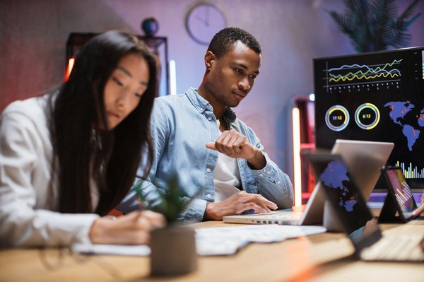 Custom insurance options for english speakers at allianz france